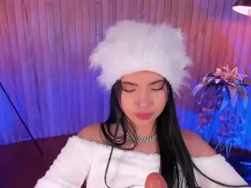 Chaturbate Live Sex Cam of mialaurence_