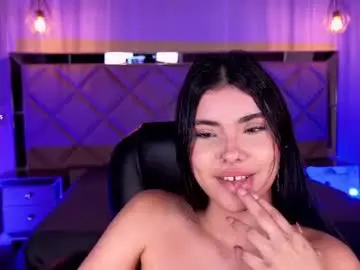 Chaturbate Live Sex Cam of mialaurence_