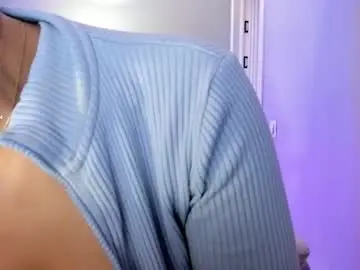 Chaturbate Live Sex Cam of akura_01