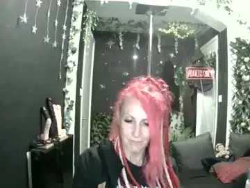 Chaturbate Live Sex Cam of saucysky