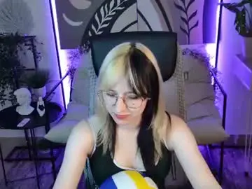 Chaturbate Live Sex Cam of nyxcalderra