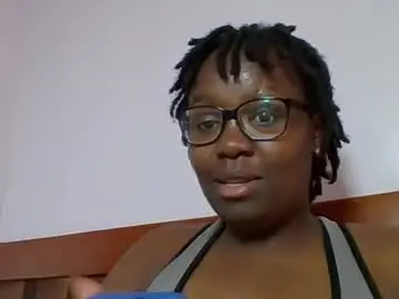 Chaturbate Live Sex Cam of sweetariah1