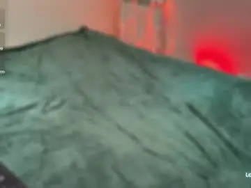 Chaturbate Live Sex Cam of daddys_lil_monsterr