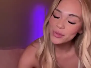 Chaturbate Sex Cam of ari_02