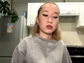 Chaturbate Live Sex Cam of coradreith