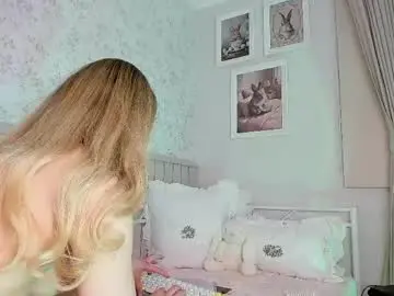 Chaturbate Live Sex Cam of kitty__sophie