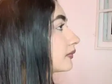 Chaturbate Adult Video Chat of nikibrice