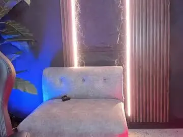 Chaturbate Live Sex of aili_queen