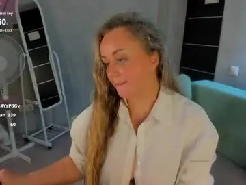 Chaturbate Live Sex Cam of sky_kuper