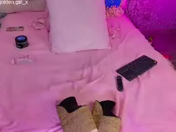 Chaturbate Live Sex Cam of golden_girl__