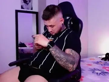 Chaturbate Adult Video Chat of lliamm_2