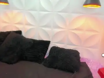 Chaturbate Live Sex Cam of samy__milf
