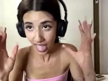 Chaturbate Free Live Porn of yettahagins