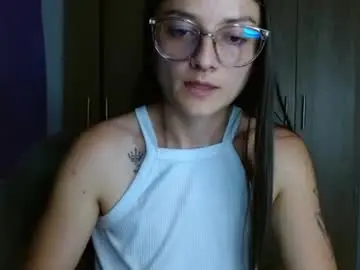 Chaturbate Free Porn Cam of lilcoralinne_0