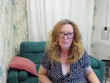 Chaturbate Live Sex Cam of lea_fruit