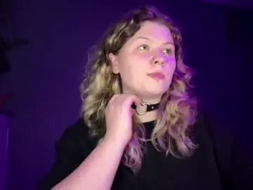 Chaturbate Live Sex Cam of alinahotgirl