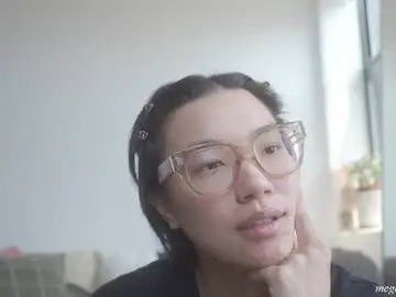 Chaturbate Live Porn of meganmei666