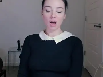 Chaturbate Sex Cam of cinnabelle