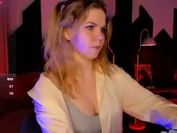 Chaturbate Live Sex Cam of elizabethvane