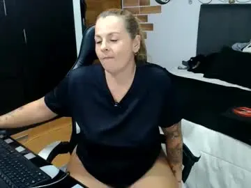 Chaturbate Free Porn Cam of perlagoloza05