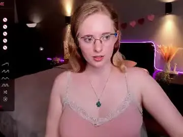 Chaturbate Watch Live Sex Cams of sheslinki