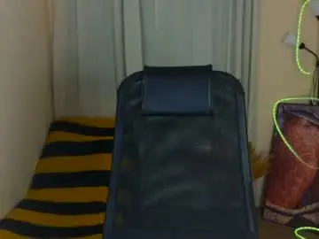 Chaturbate Live Sex Cam of hotlaracroft