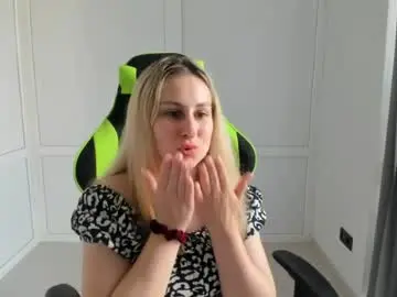 Chaturbate Watch Live Sex Cams of julia_sunshinee