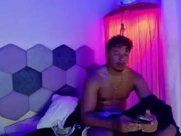 Chaturbate Live Sex Cam of desireduo_tgn