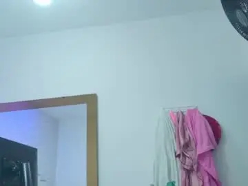 Chaturbate Nude Webcam of scarletmilf_1