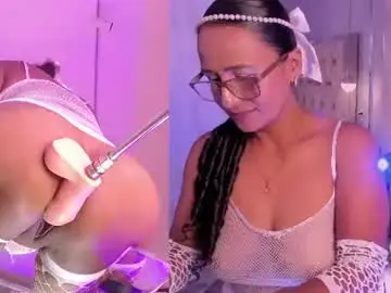 Chaturbate Free Live Porn of victorianoir_