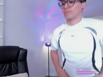 Chaturbate Free Live Porn of mikeyvioleta