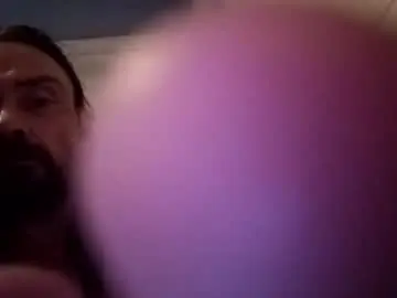 Chaturbate Nude Webcam of allupinyou1