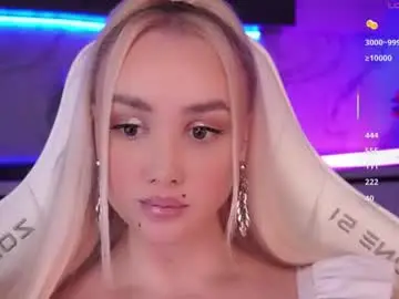 Chaturbate Live Sex Cam of blond_diamond