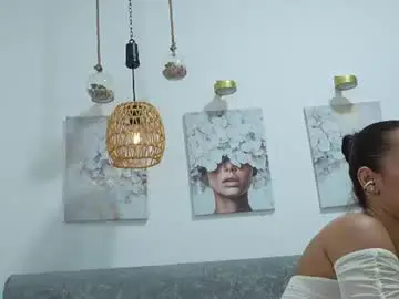 Chaturbate Live Sex Cam of katiecruz_