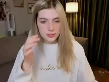 Chaturbate Best live sex cam show of honey_kors