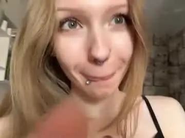 Chaturbate Free Porn Cam of gertrudeuran