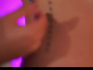 Chaturbate Watch Live Sex Cams of little_vel