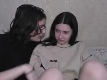 Chaturbate Live Sex Cam of muuur_love