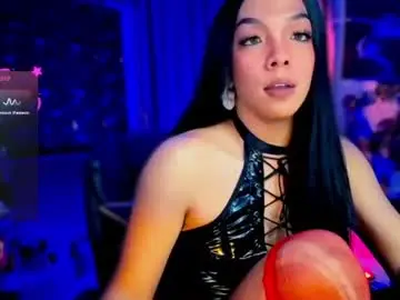 Chaturbate Best live sex cam show of louisassy