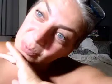 Chaturbate Live Sex Cam of milfyanddaddy