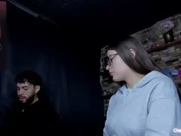 Chaturbate Live Sex Cam of mia_and_vincentt
