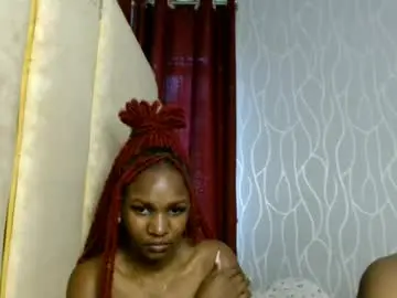 Chaturbate Live Sex of raven_luxe