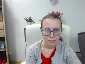 Chaturbate Live Sex Cam of lizzy_sparkle
