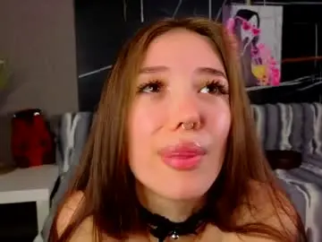 Chaturbate Adult Video Chat of tinyanie