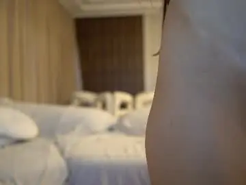 Chaturbate Live Sex Cam of sophydiva