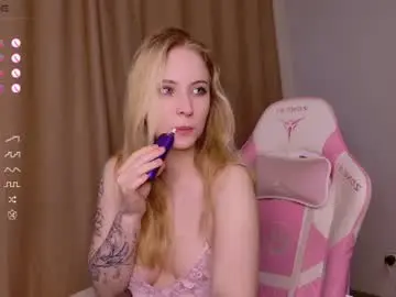 Chaturbate Adult Webcam of lilkitty_melanie