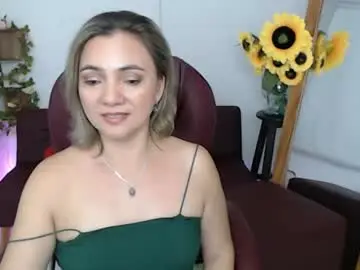 Chaturbate Sex Cam of rebeca_milf