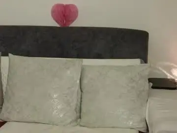 Chaturbate Best live sex cam show of zuly_zahir_01