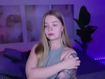 Chaturbate Live Sex Cam of sirenabloom