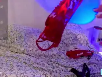 Chaturbate Watch Live Sex Cams of summerfeet_love